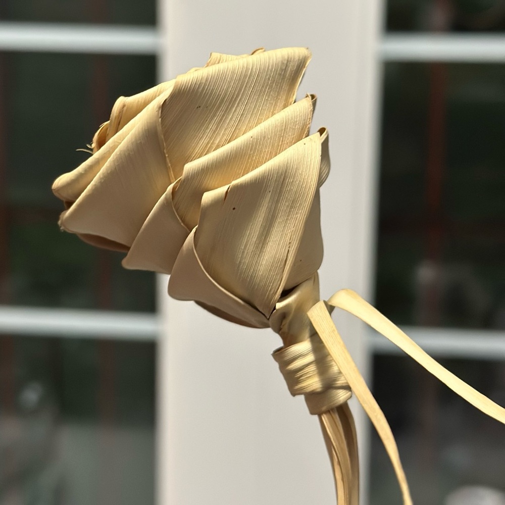 Handcrafted Dried Sweetgrass Roses - Picture 2 of 11